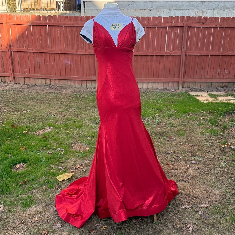 Red Sleeveless Stunning Scarlet Maxi Cocktail Dress size 2